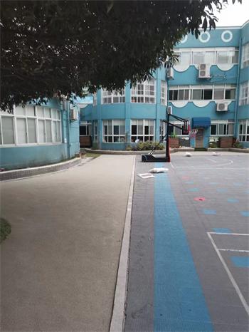 芙蓉区某幼儿园室外灰色EPDM